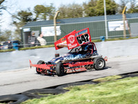 P1381865
