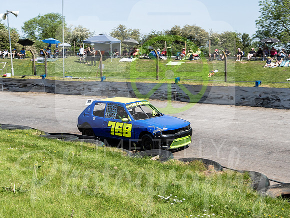 P1408357