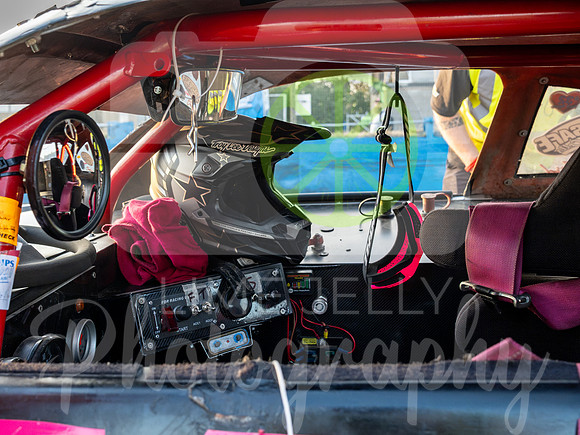 MR_MM_AUG26-1482685