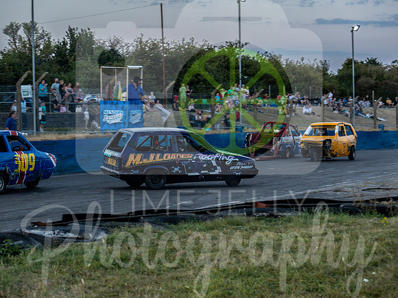 MR_MM_AUG26-1492921