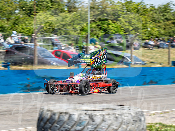 P1114941